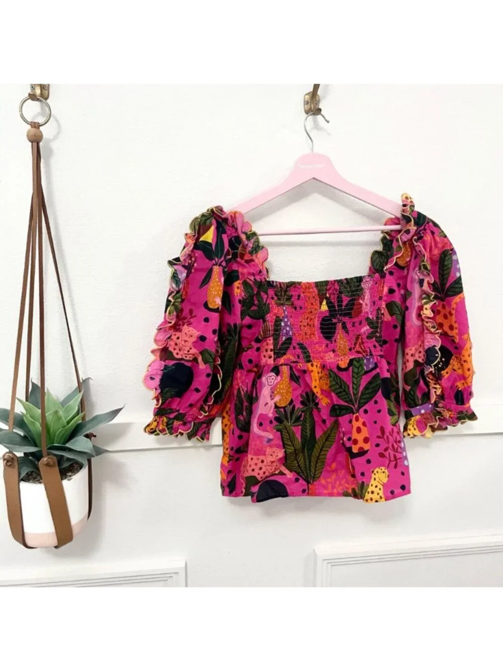 Farm Rio Pop Leopard Pink Blouse Puff Sleeve Vibrant Size M Colorful Maximalist